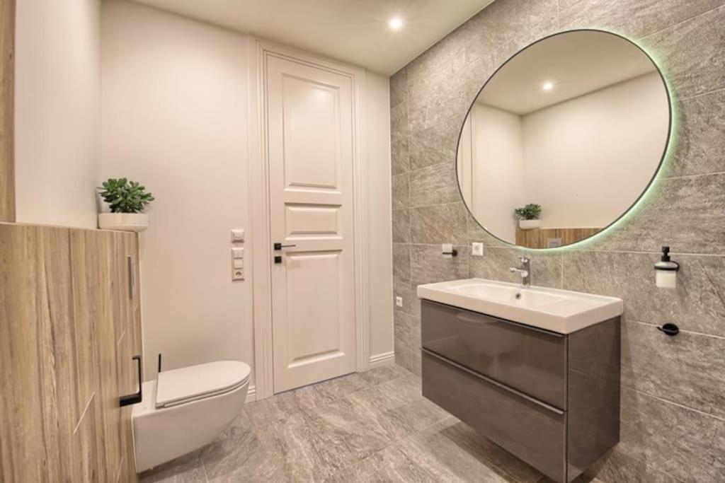 Cosy 3 Room Apartment. Vilnius Dış mekan fotoğraf
